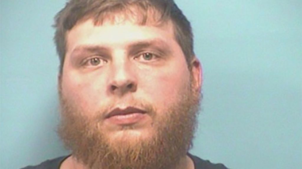 Detenido en Alabama por meter a un menor en la secadora en varias ocasiones