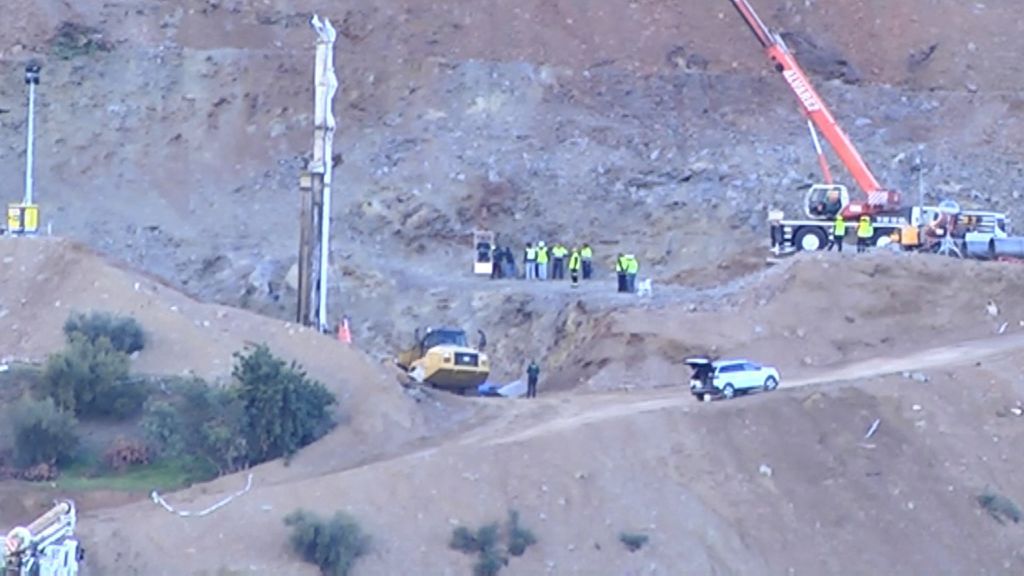 Comienzan las primeras pruebas con la cápsula que entrará por el túnel para rescatar a Julen