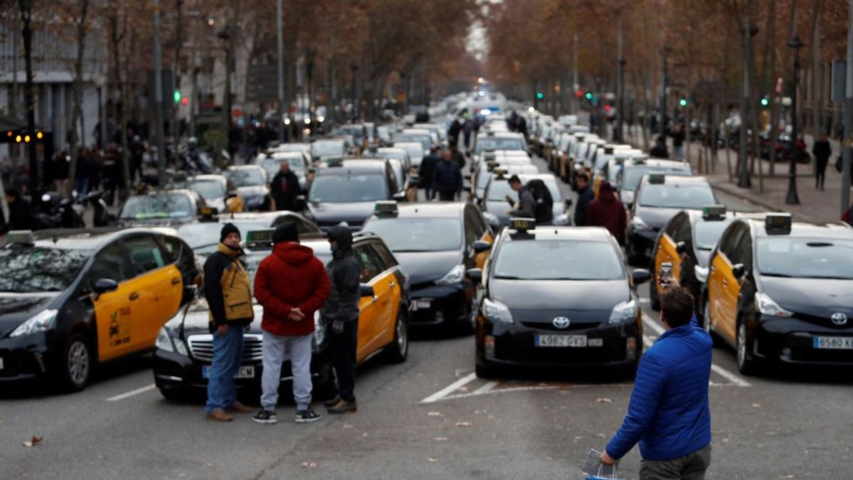 Los taxistas de Barcelona anuncian que la tensión de su huelga "irá en aumento"