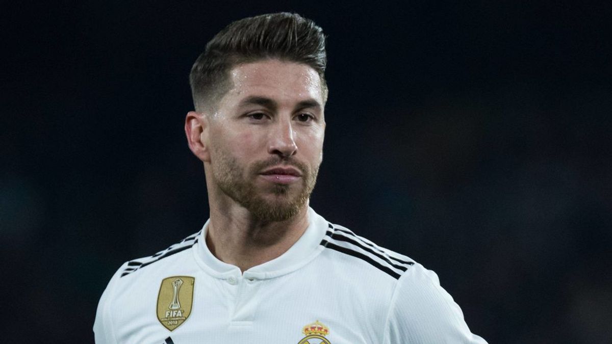 El lío de Sergio Ramos con la palabra 'testarazo' acaba dándole la razón al sevilllano El lío de Sergio Ramos con la palabra 'testarazo' acaba dándole la razón al sevilllano