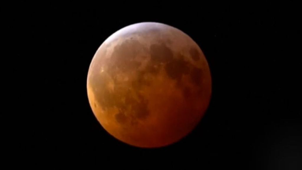 Así ha sido la superluna de sangre: el primer eclipse lunar del año