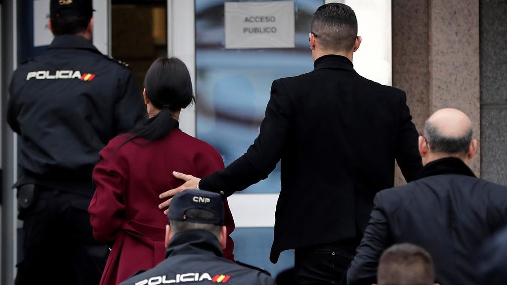 Los gestos de cariño entre Cristiano y Georgina han sido constantes