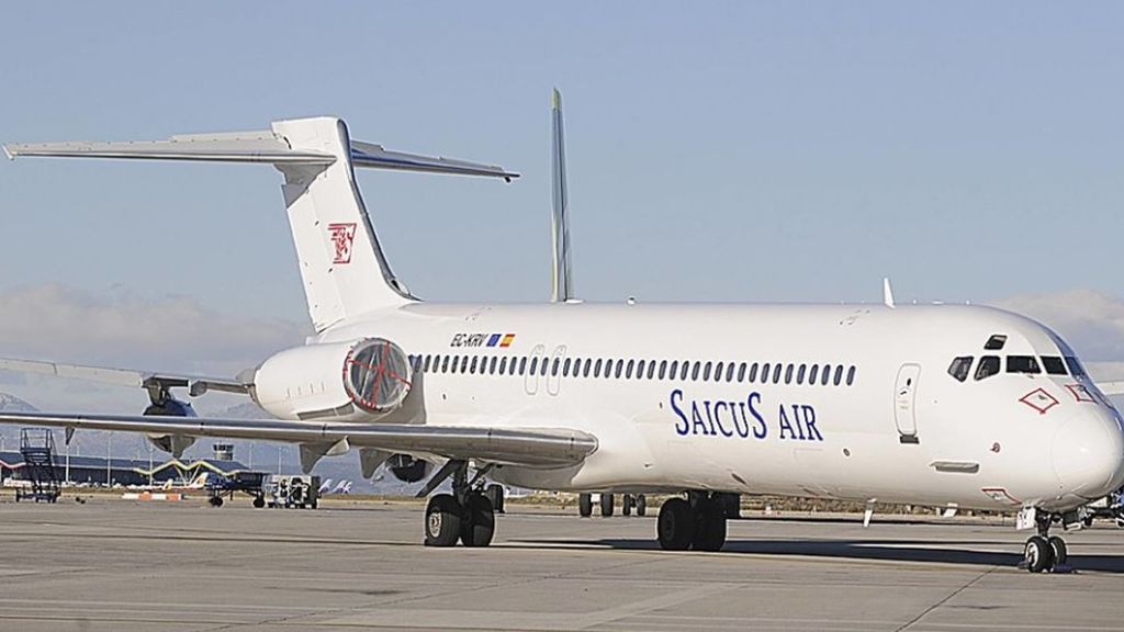 Queremos el avión abandonado en Barajas: "En nuestro aparcamiento cabe"