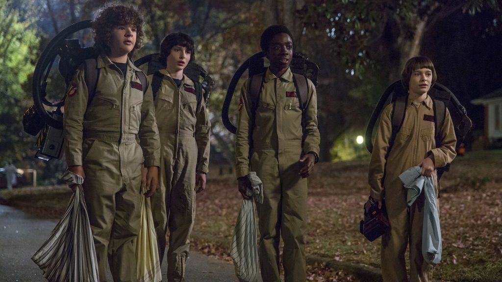 Gaten Matarazzo, Finn Wolfhard, Caleb McLaughlin y Noah Schnapp, en la segunda temporada de 'Stranger things'.