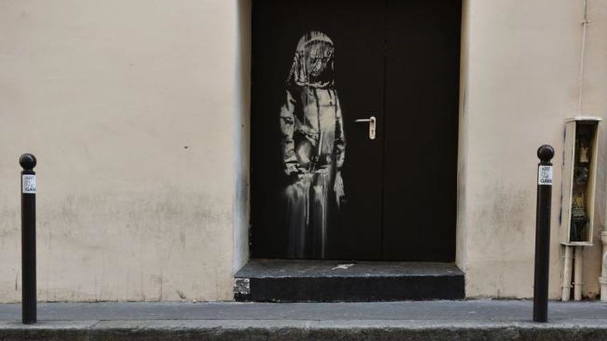 Roban en París una supuesta obra de Bansky que pintó en la sala Bataclan