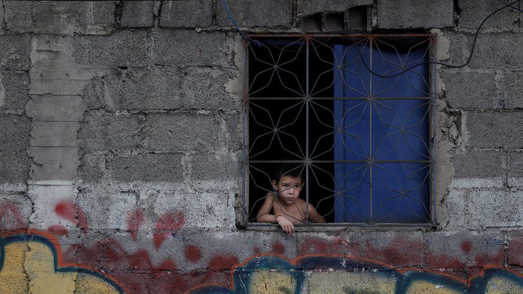 Juan Guaidó, ante la ausencia de ayudas: "Hay niños muriendo por falta de diálisis"