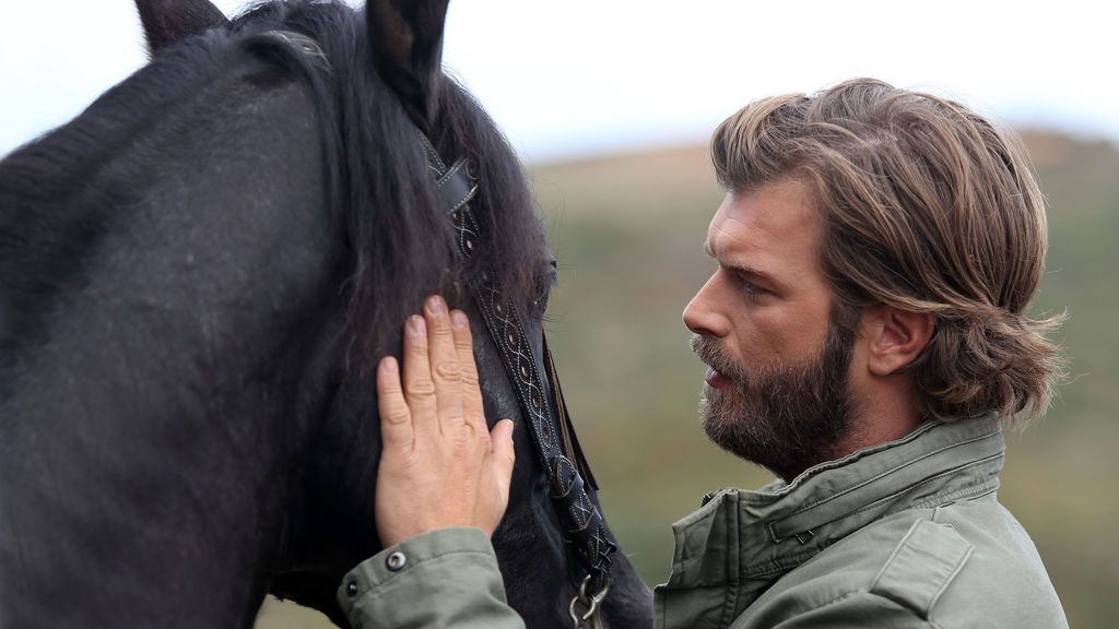 Cesur (Kivanç Tatlitug), protagonista de 'Sühan: Venganza y amor'.
