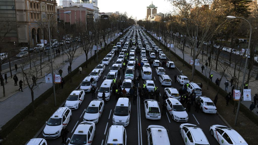 La resaca del 15 M: leyes a golpe de manifestaciones