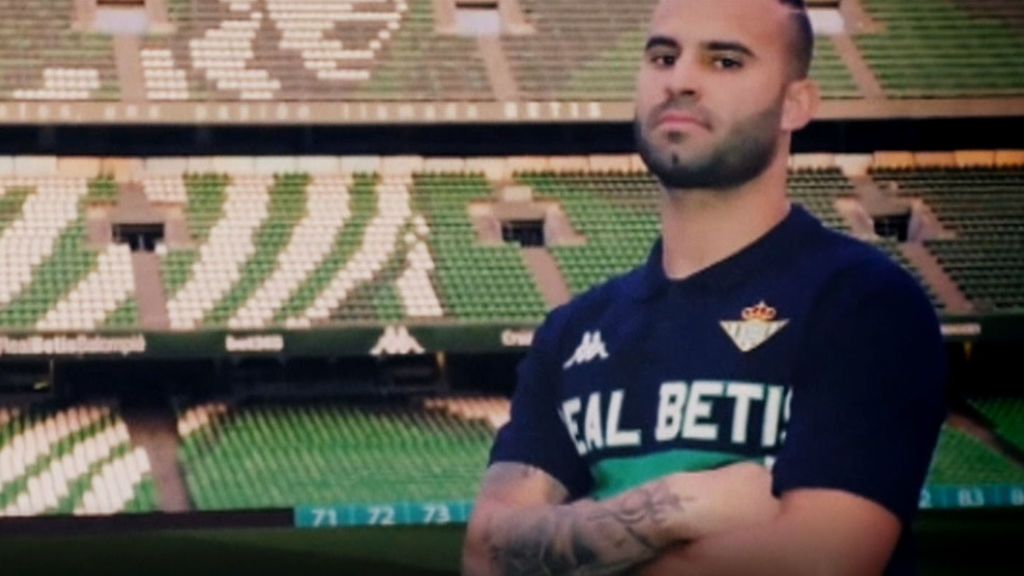 Jesé y Joaquín se convierten en el tándem perfecto para alegrar el vestuario del Betis al ritmo de la música