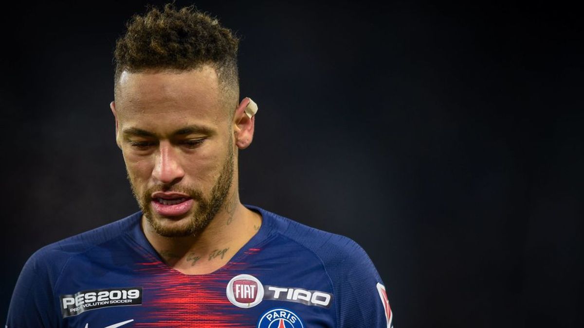 Neymar no se opera y estará al menos diez semanas de baja Neymar no se opera y estará al menos diez semanas de baja