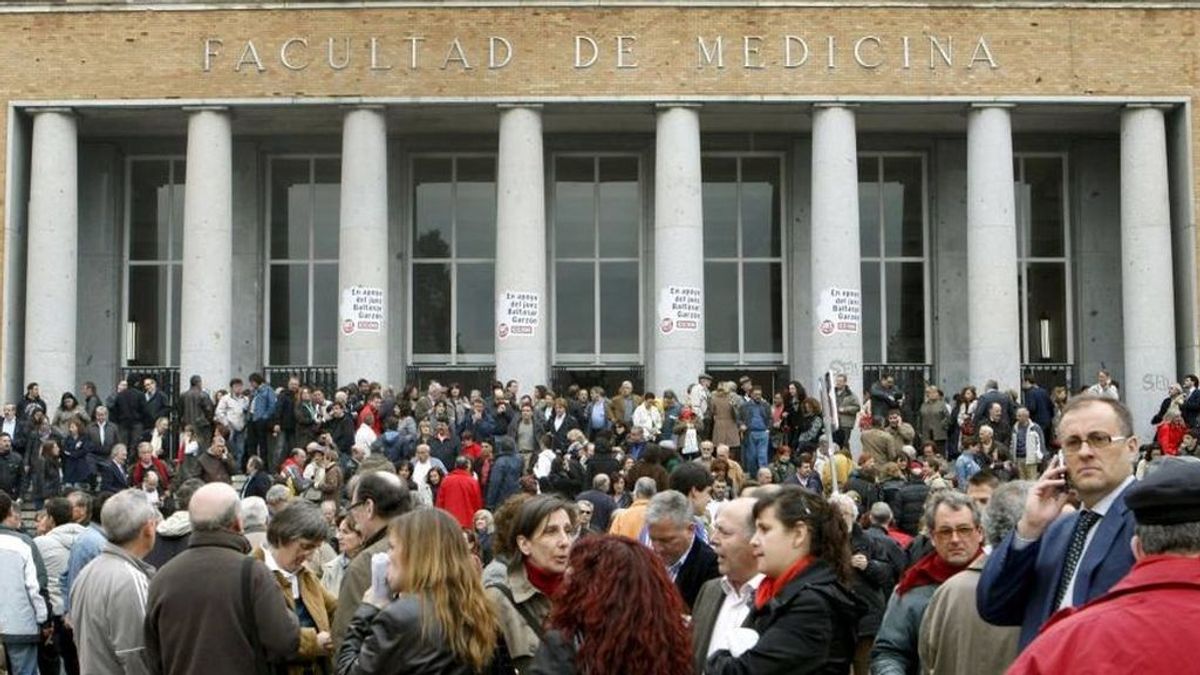 Muchos médicos para tan pocas plazas de MIR: radiografía de una sanidad en crisis