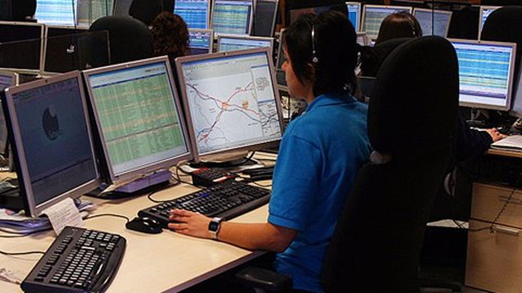 Cuatro heridos en varias colisiones múltiples provocadas por la nieve en la AP-1 en Burgos
