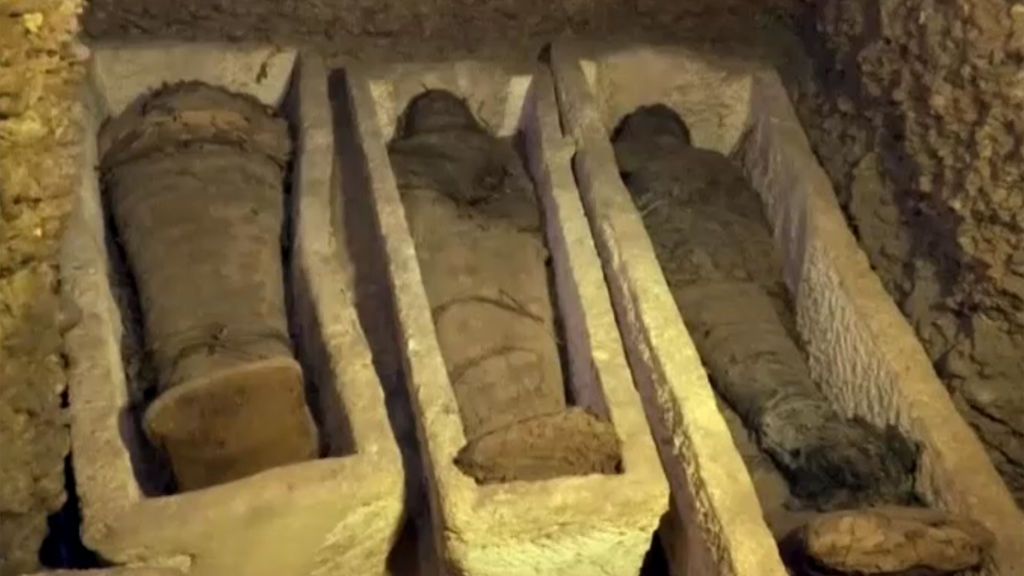 Hallan 50 momias de la época helenística en la necrópolis de Tuna El-Gebel de Egipto
