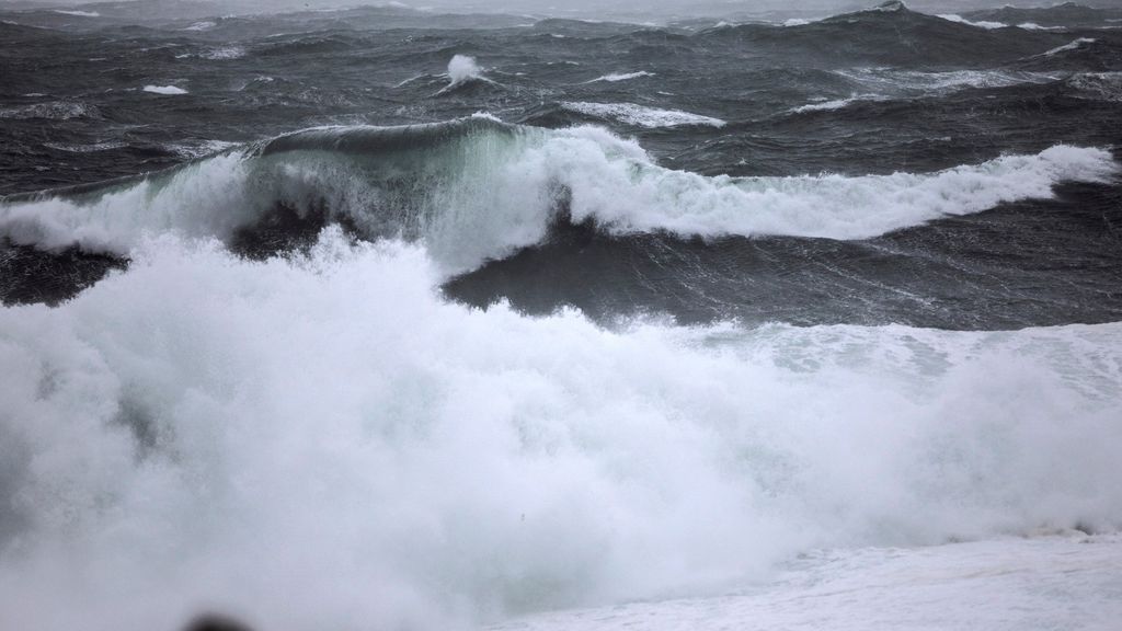 Aviso rojo en Galicia por la borrasca Helena