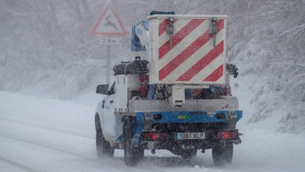 Nevadas sobre las carreteras por la borrasca Helena