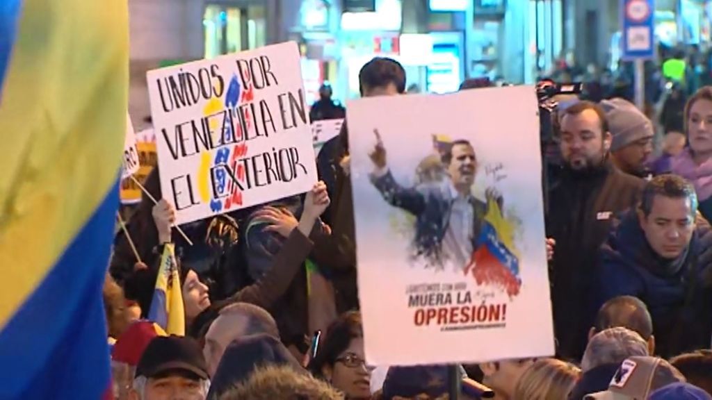 Concentraciones en distintos puntos de España como muestra de apoyo a Juan Guaidó