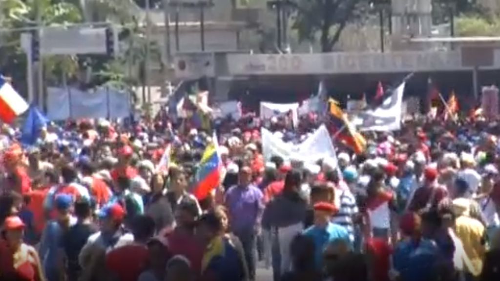 Caracas dividido: simpatizantes de Guaidó y Maduro celebran concentraciones paralelas