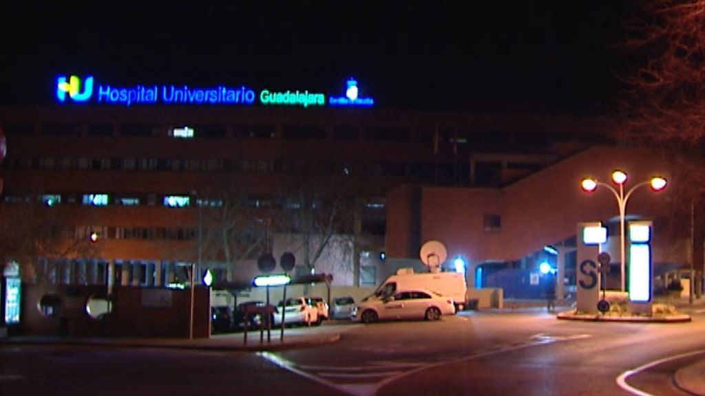 El Hospital de Guadalajara revisa qué falló para que la 'falsa pediatra' secuestrase a un bebé durante 3 horas