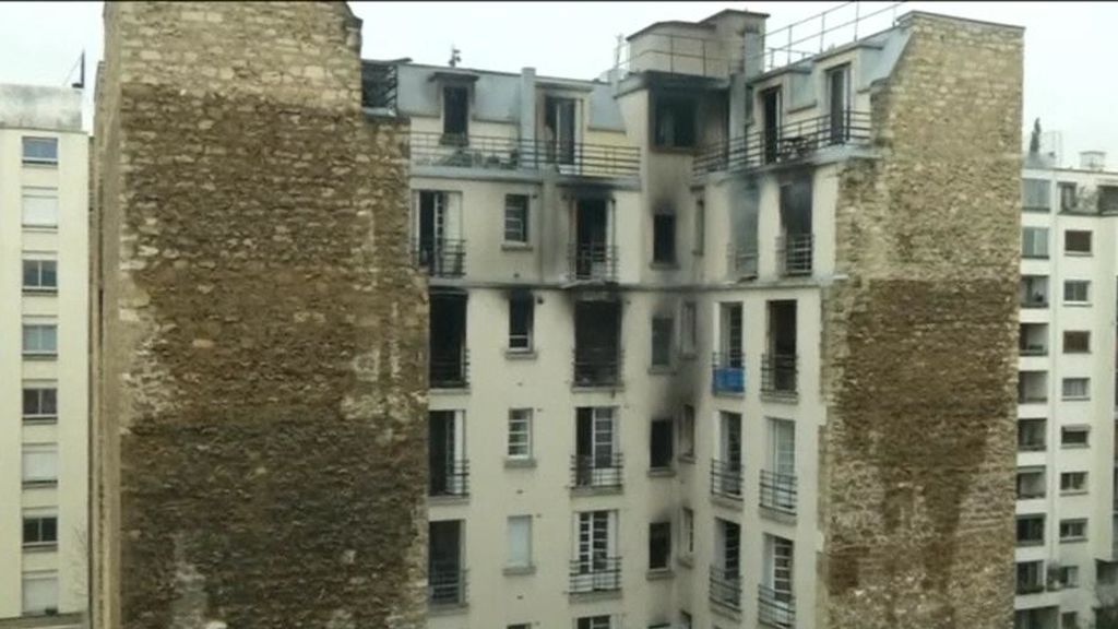 El incendio de París deja el edificio totalmente destrozado