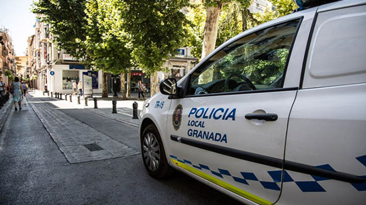 Detienen a tres hombres sospechosos de agredir sexualmente a dos menores en un pub de Granada