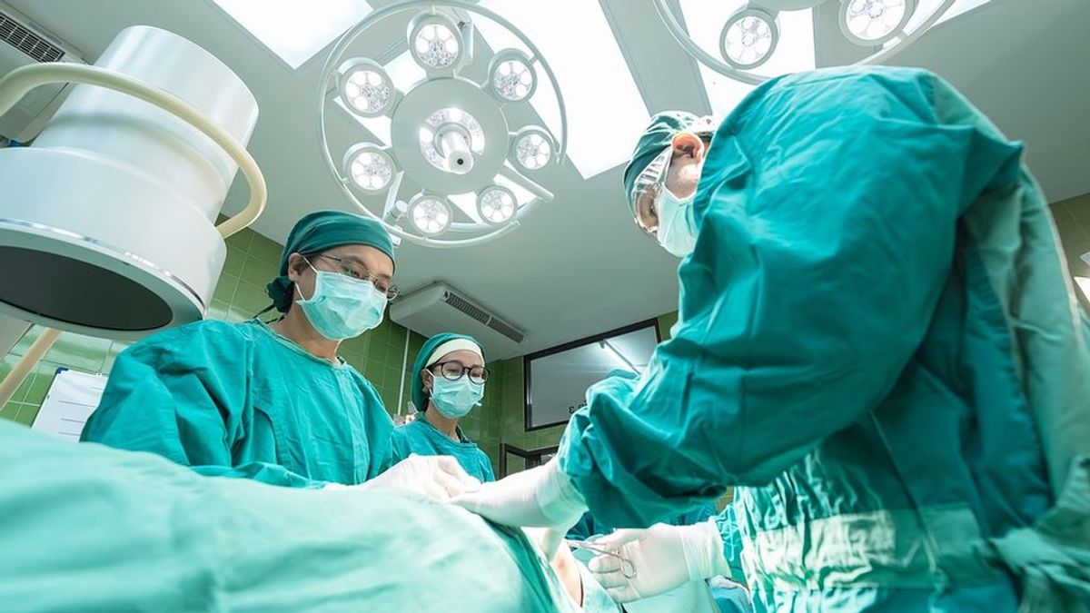 Unos médicos descubren que un hombre llevaba cuatro años con un palillo en el corazón