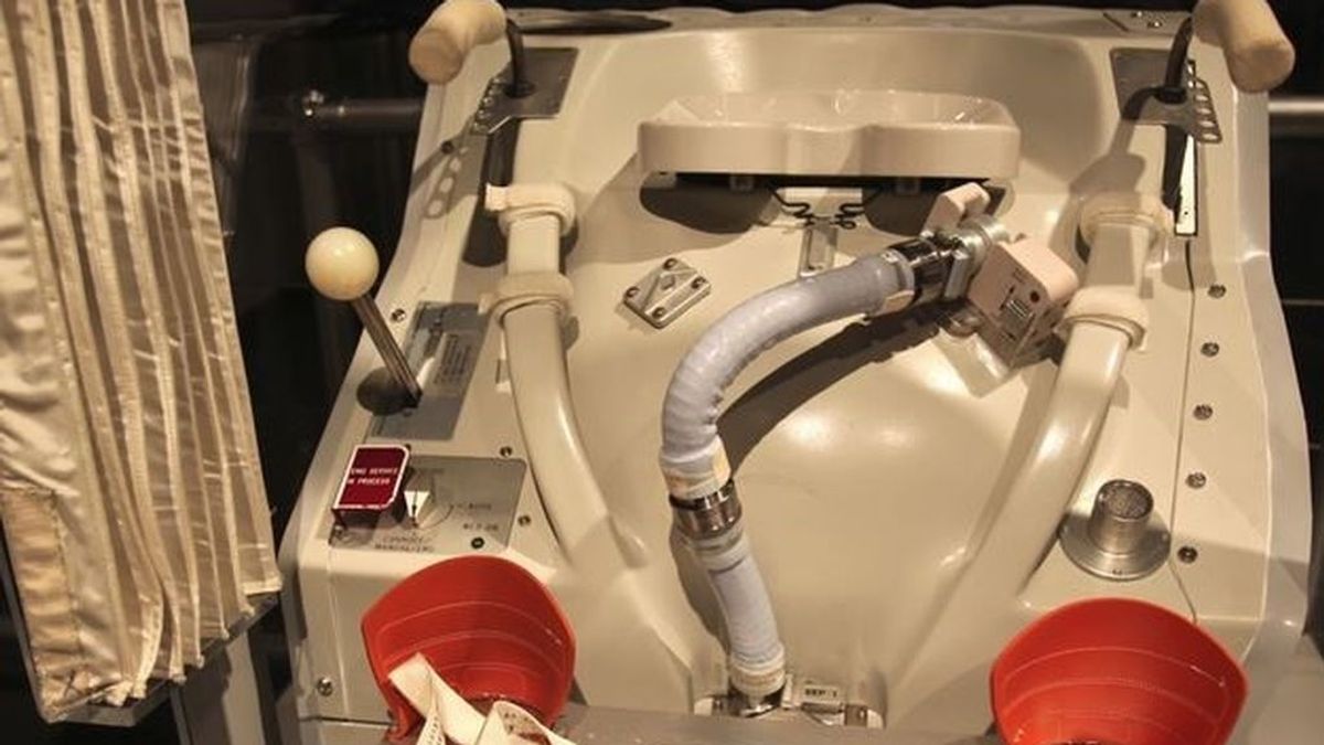 La Estación Espacial Internacional sufre una fuga de 10 litros de agua por culpa de un inodoro