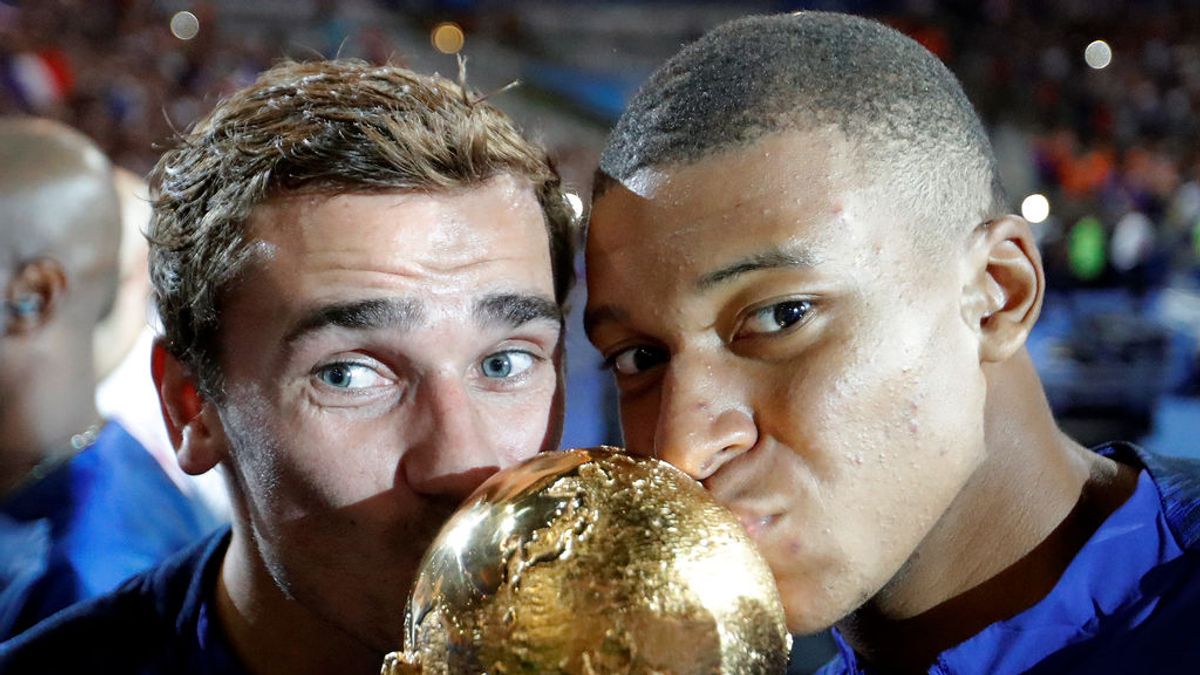 Griezmann tienta a Mbappé a fichar por el Atlético de Madrid: “Colchonero, vente” Griezmann tienta a Mbappé a fichar por el Atlético de Madrid: “Colchonero, vente”