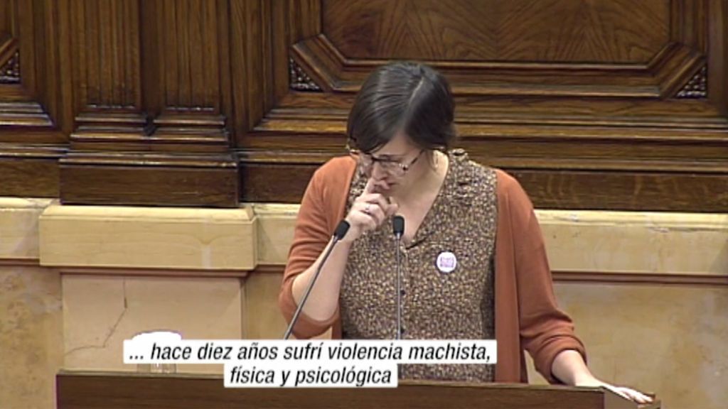 La diputada de ERC, Jenn Díaz, enmudece al Parlament: “Hace diez años sufrí violencia machista”