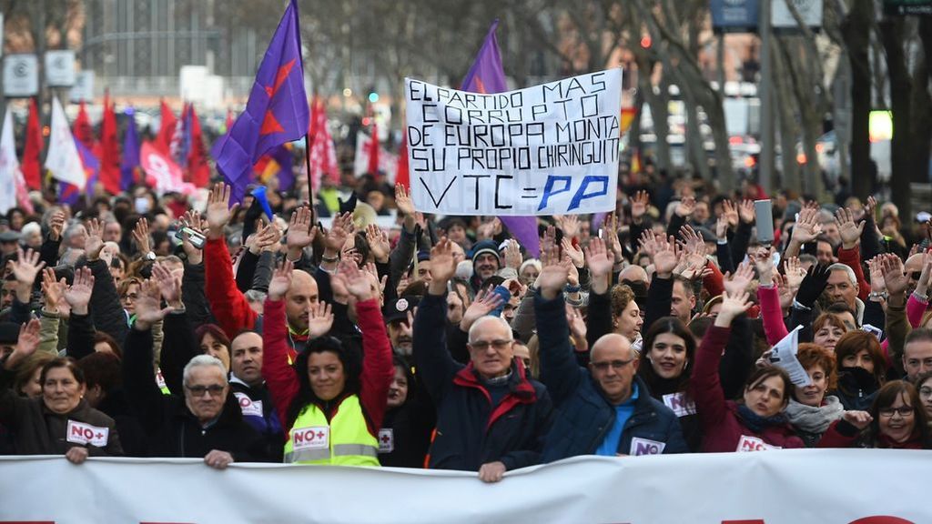 Los taxistas se manifiestan en Madrid contra "la privatización encubierta del transporte"