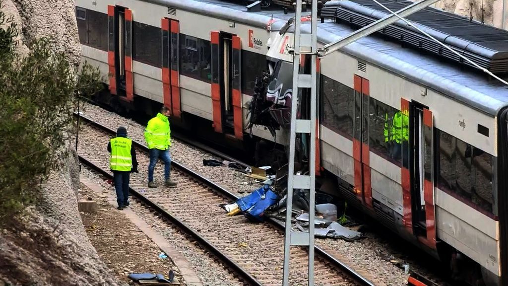 Adif y Renfe analizan las cajas negras de los trenes accidentados en Barcelona