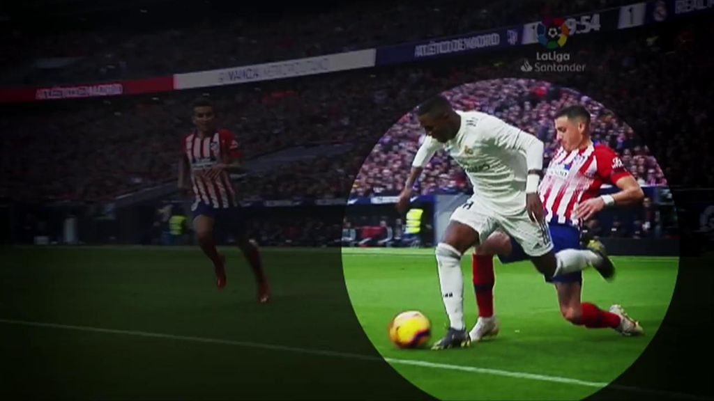 El derbi se lo llevó el Real Madrid, pero las miradas estuvieron puestas en el VAR: Las jugadas más polémicas