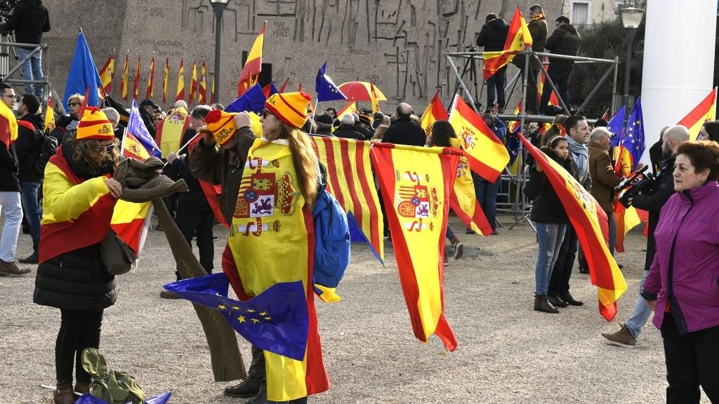 EN IMÁGENES: La manifestación en Colón contra Sánchez