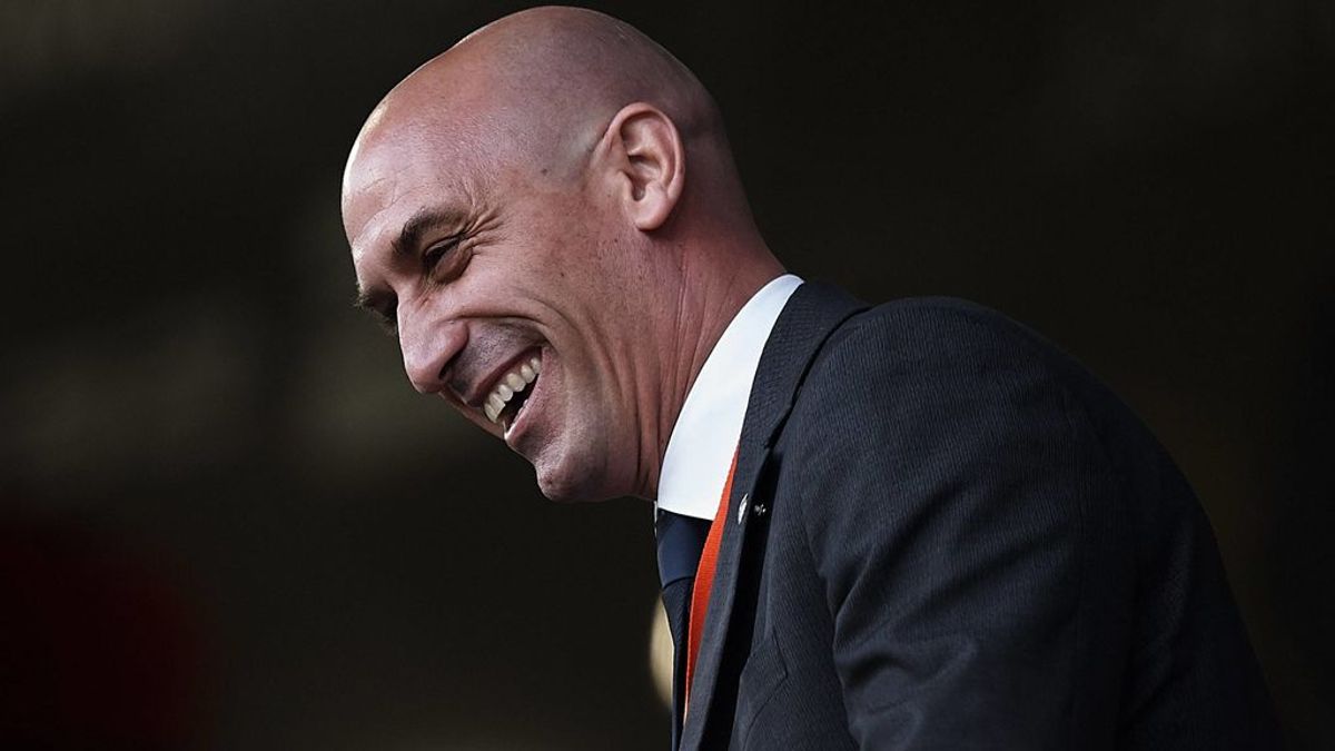 Rubiales pagó con su dinero la reforma de su casa en Valencia Rubiales pagó con su dinero la reforma de su casa en Valencia