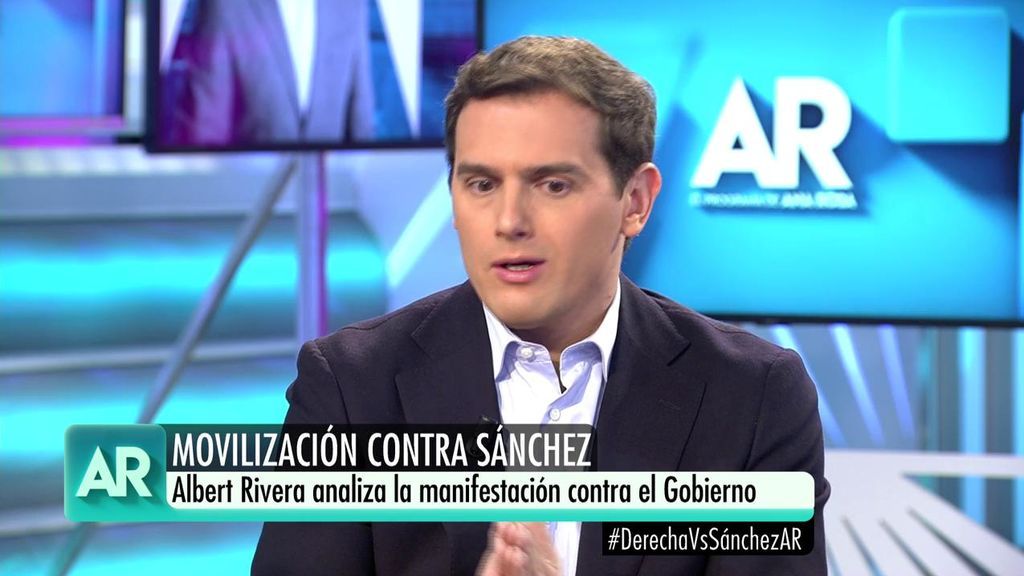 Albert Rivera: “Si a los que quieren liquidar España les interesa Sánchez, pongamos a otro”