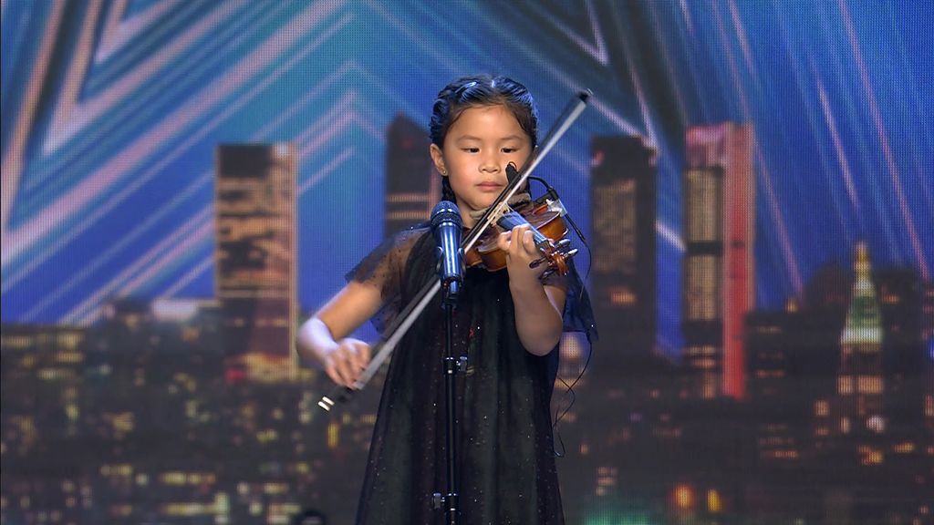 Youlan Lin, niña prodigio del violín, se lleva el pase de oro de Eva