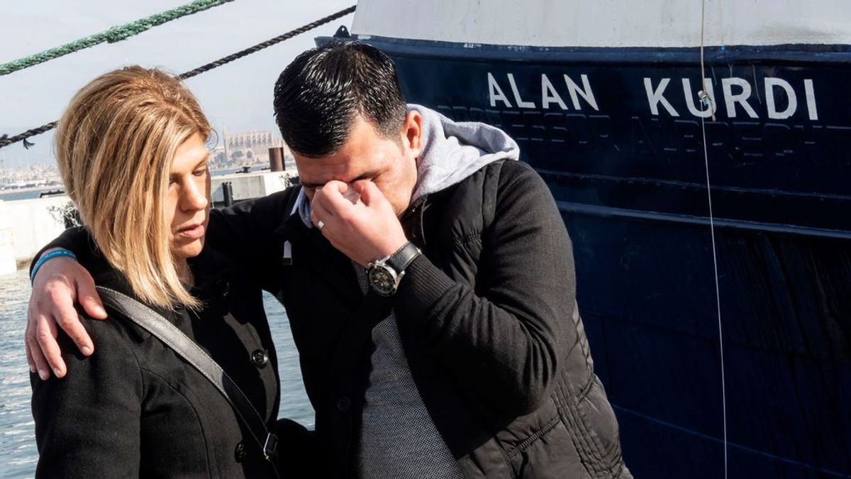 Un barco de rescate de refugiados homenajea a Alain Kurdi