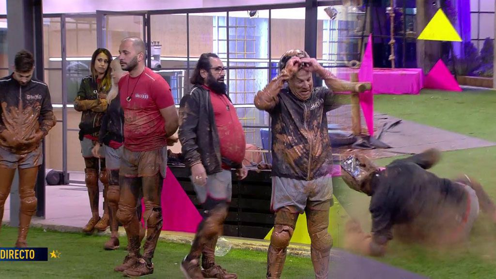 Caída de Albalá y turno de noche: la prueba de la pista americana comienza con mal pie