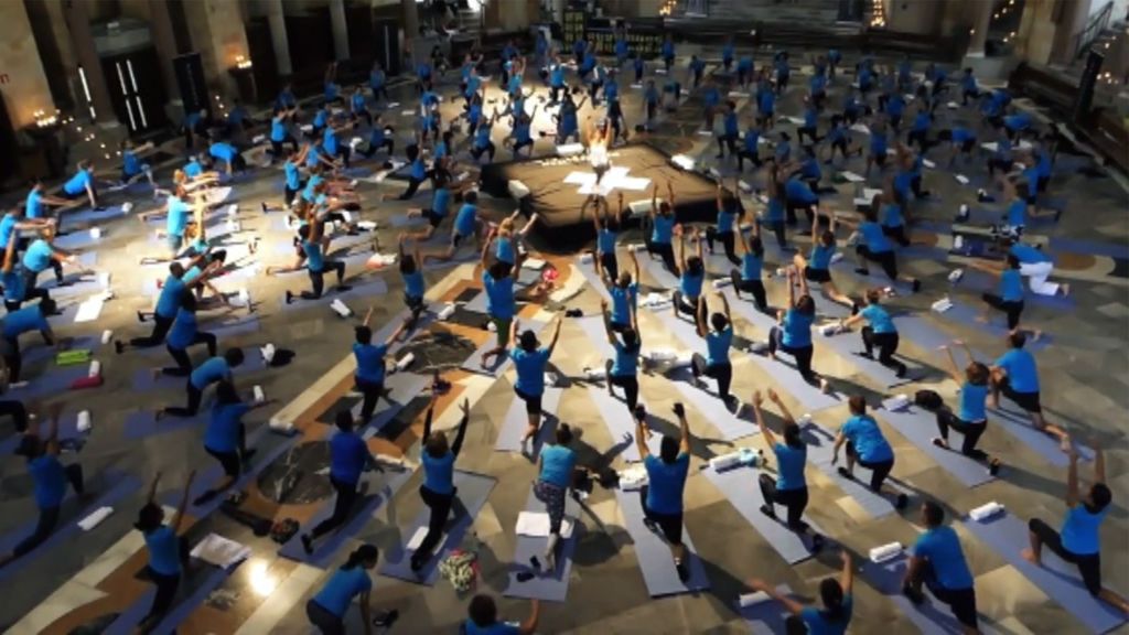 El yoga, una técnica milenaria para la relajación que no deja de sumar adeptos