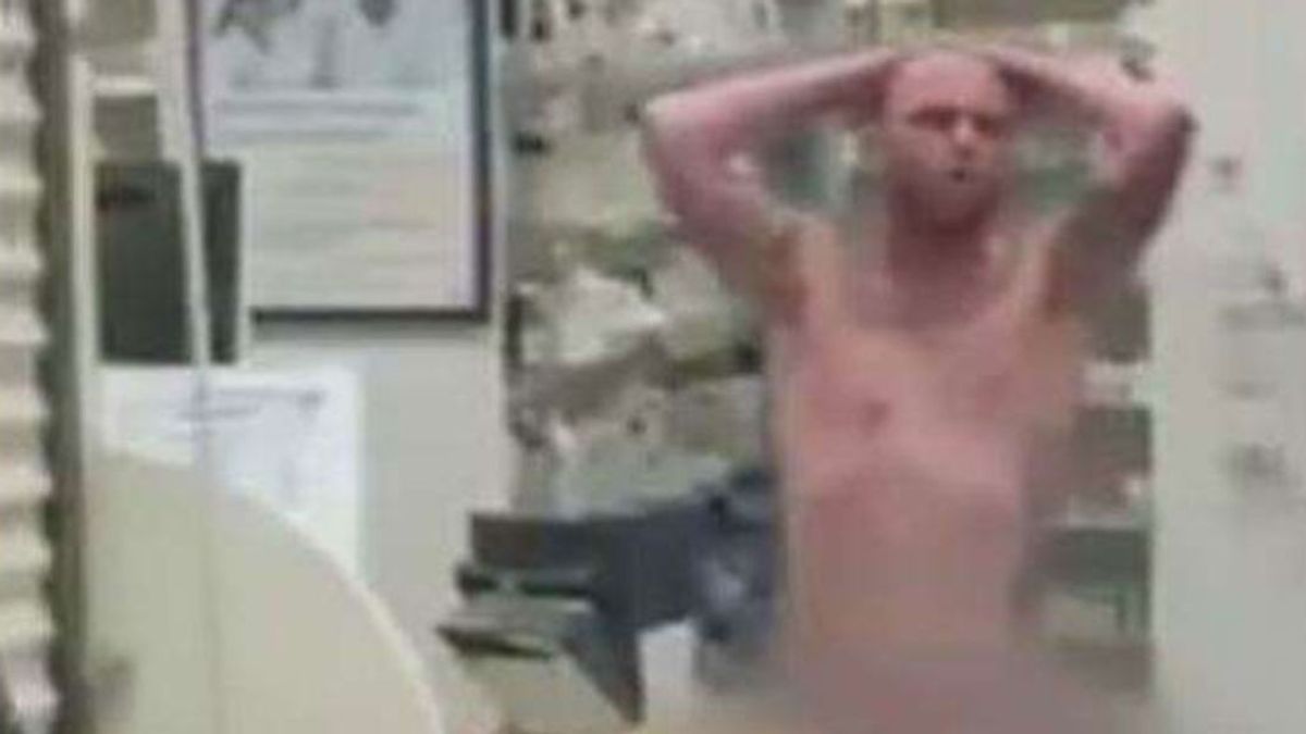 Un hombre desnudo irrumpe en una farmacia de Miami