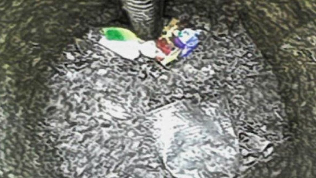 La primera imagen del paquete de gusanitos que comía Julen cuando cayó al pozo