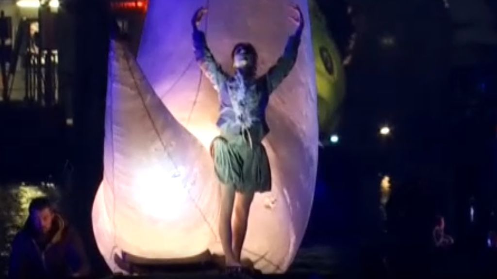 Los canales se convierten en el escenario del Carnaval de Venecia