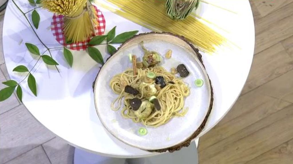La trufa, reina de los hongos: Jorge Brazález prepara la salsa perfecta para los espaguetis