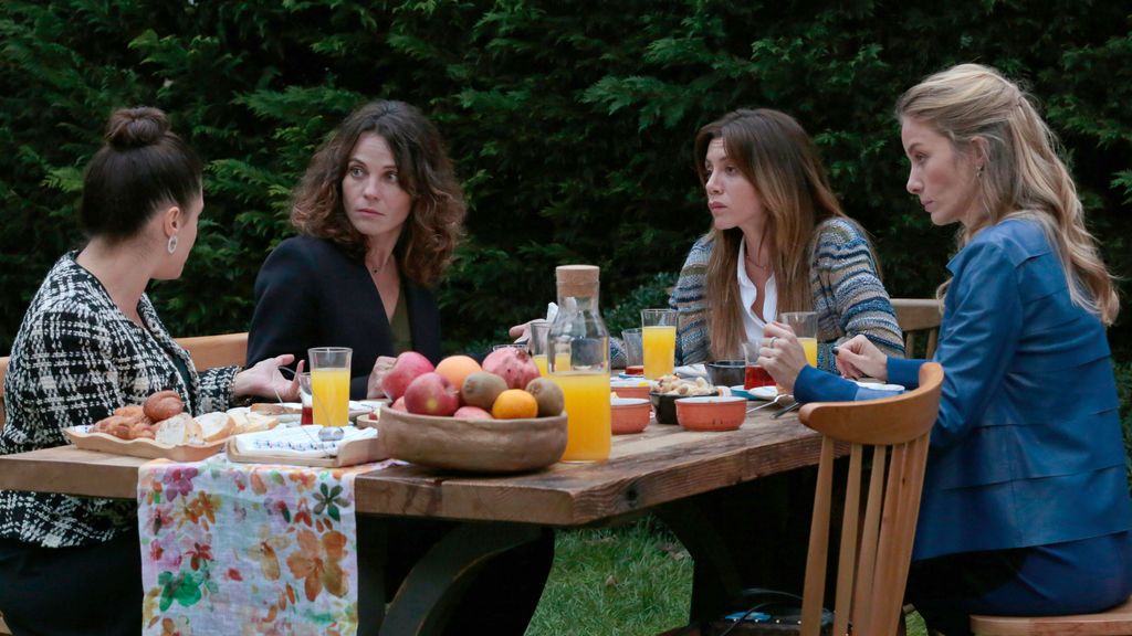 Protagonistas de 'Stiletto Vendetta'.