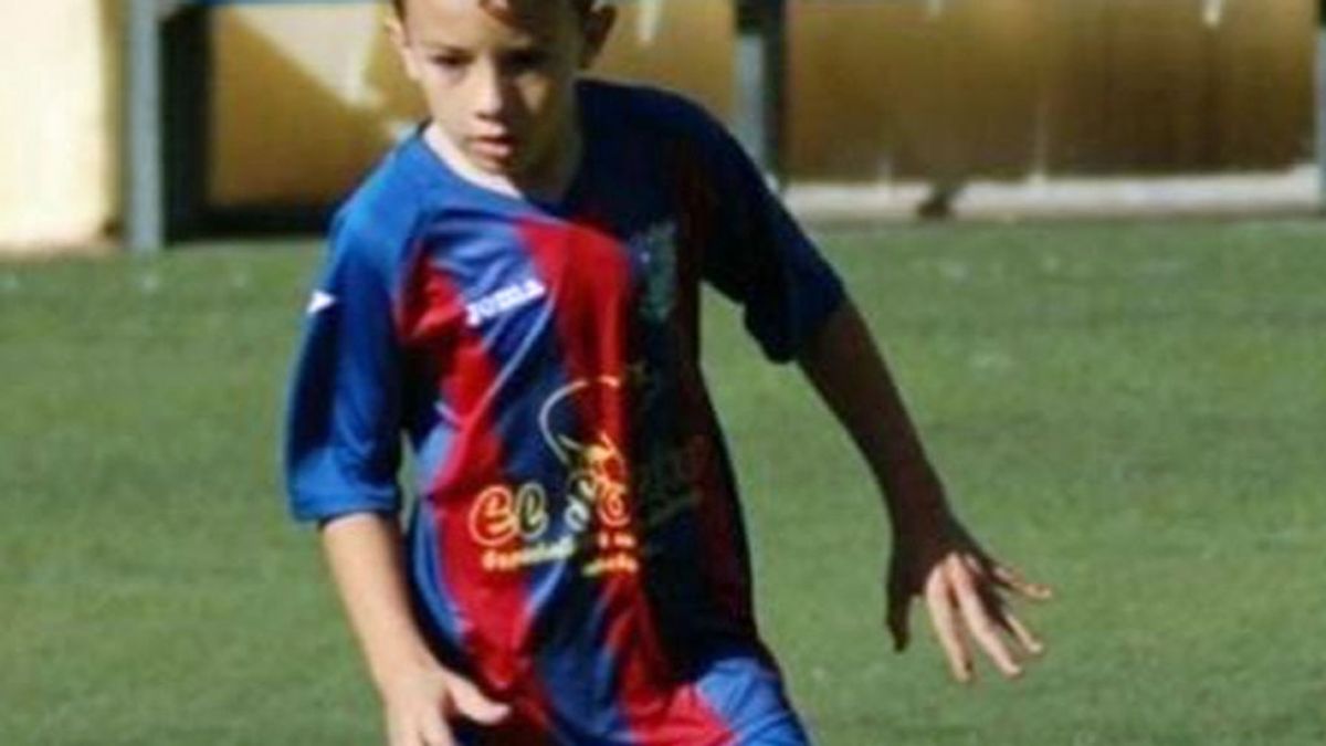 El mundo del fútbol llora el fallecimiento de Carlos Suárez, futbolista de 11 años del Ingenio tras no superar una leucemia El mundo del fútbol llora el fallecimiento de Carlos Suárez, futbolista de 11 años del Ingenio tras no superar una leucemia