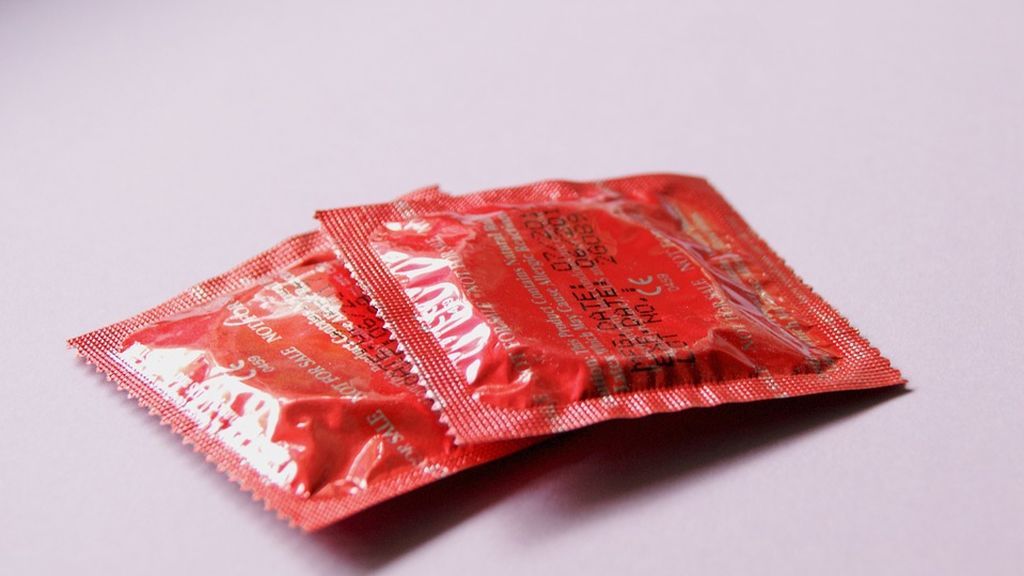 red-condoms-849407_960_720