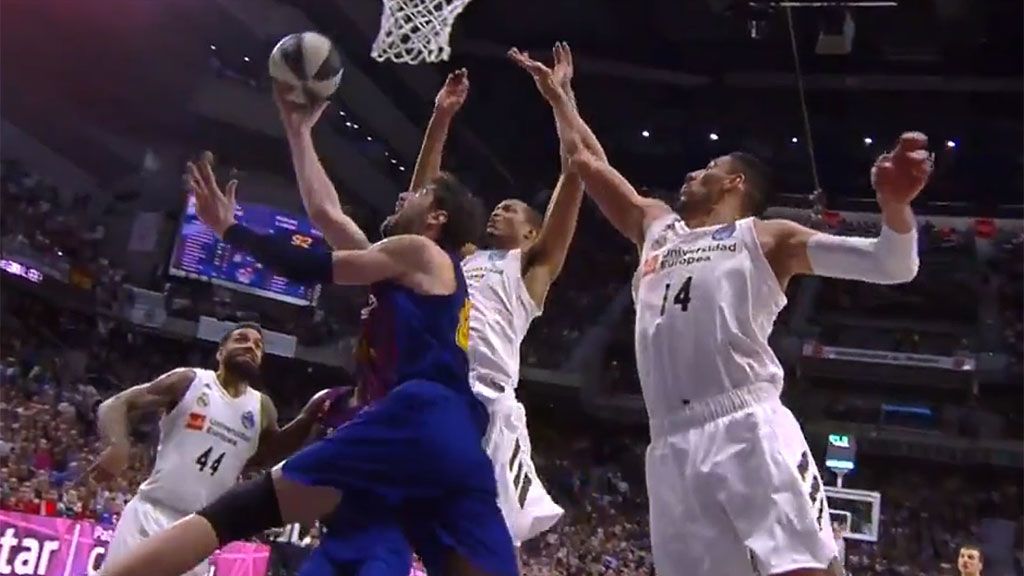 El Real Madrid de baloncesto señala a los árbitros como responsables de las derrotas en las dos últimas finales de Copa