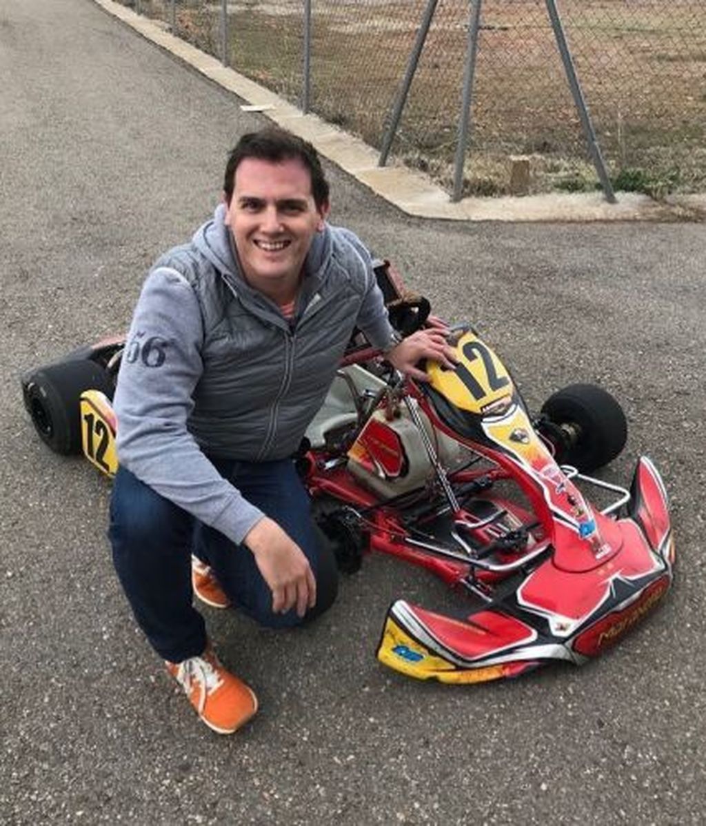 29418233_124691368381402_782545931844190208_n