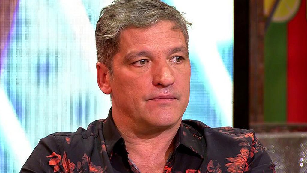No hay terceras personas: Gustavo González niega que se esté mensajeando cariñosamente con otra mujer