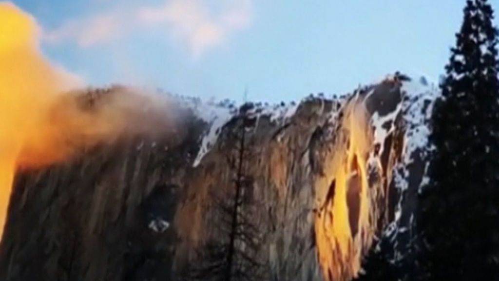 Disfruta de un espectáculo casi mágico: una cascada de fuego en Yosemite