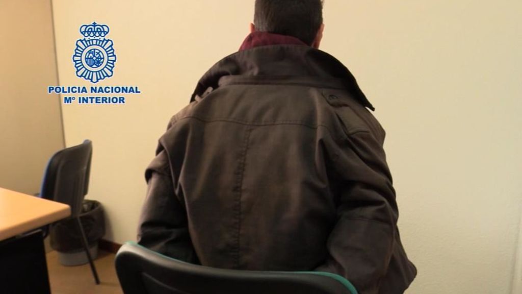 Descuartiza a su madre y se come parte de sus restos